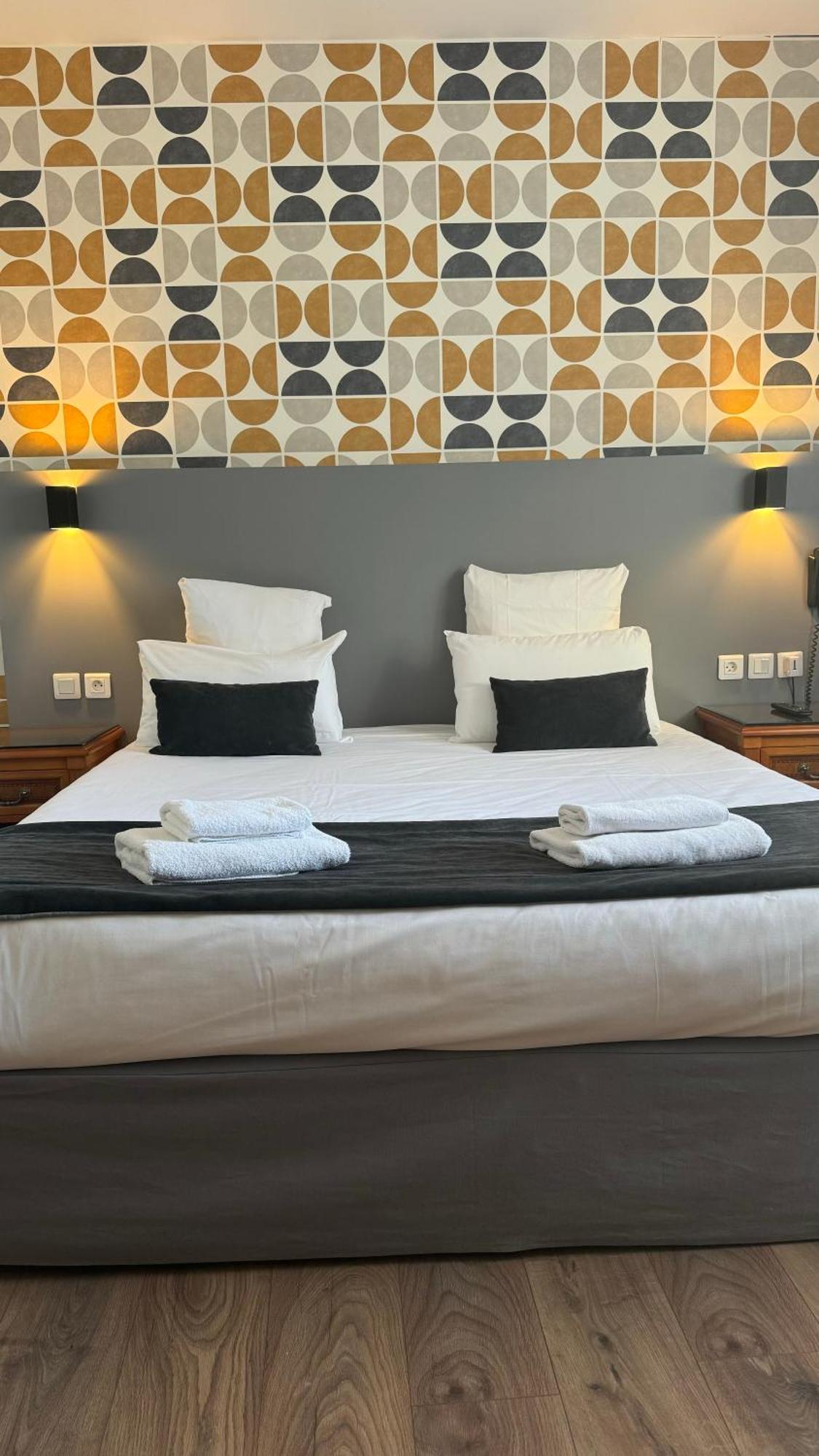 Hotel Le Bourgogne Évian-les-Bains Екстериор снимка