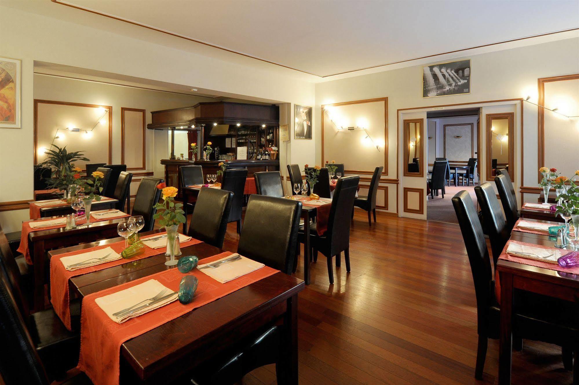 Hotel Le Bourgogne Évian-les-Bains Екстериор снимка